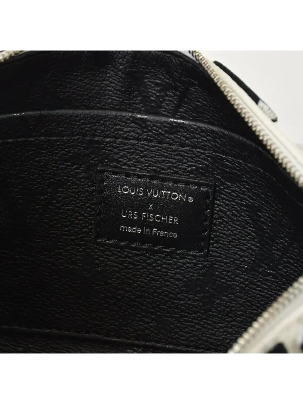 Louis Vuitton Pochette Accessoires Pouch Monogram Tuffetage